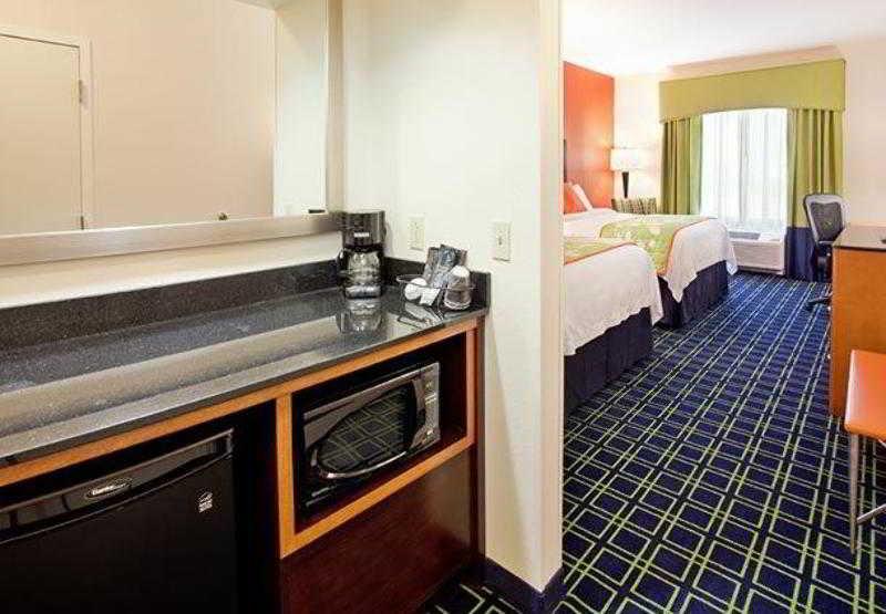 Fairfield Inn & Suites By Marriott Kearney Δωμάτιο φωτογραφία