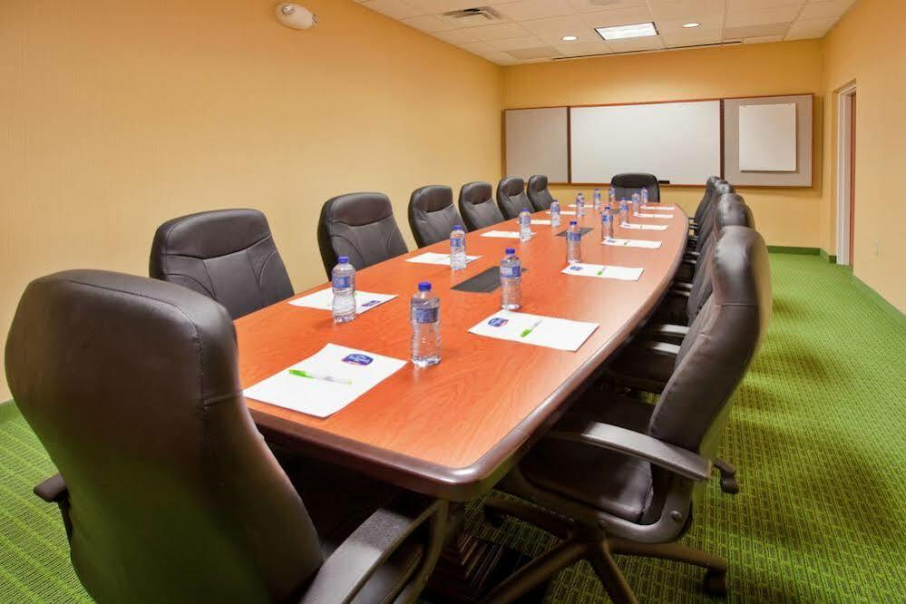 Fairfield Inn & Suites By Marriott Kearney Εξωτερικό φωτογραφία